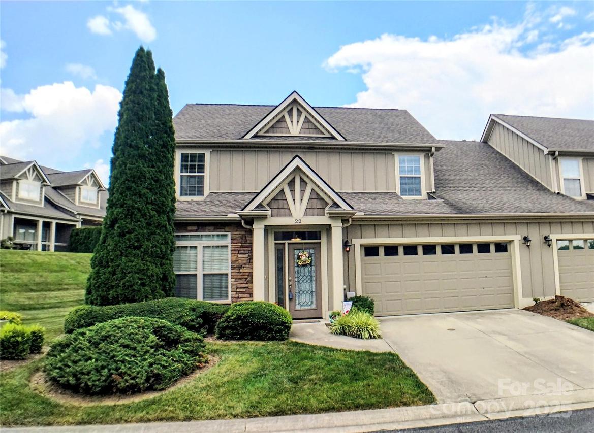 22 Florian Ln., Fletcher, NC 28732
