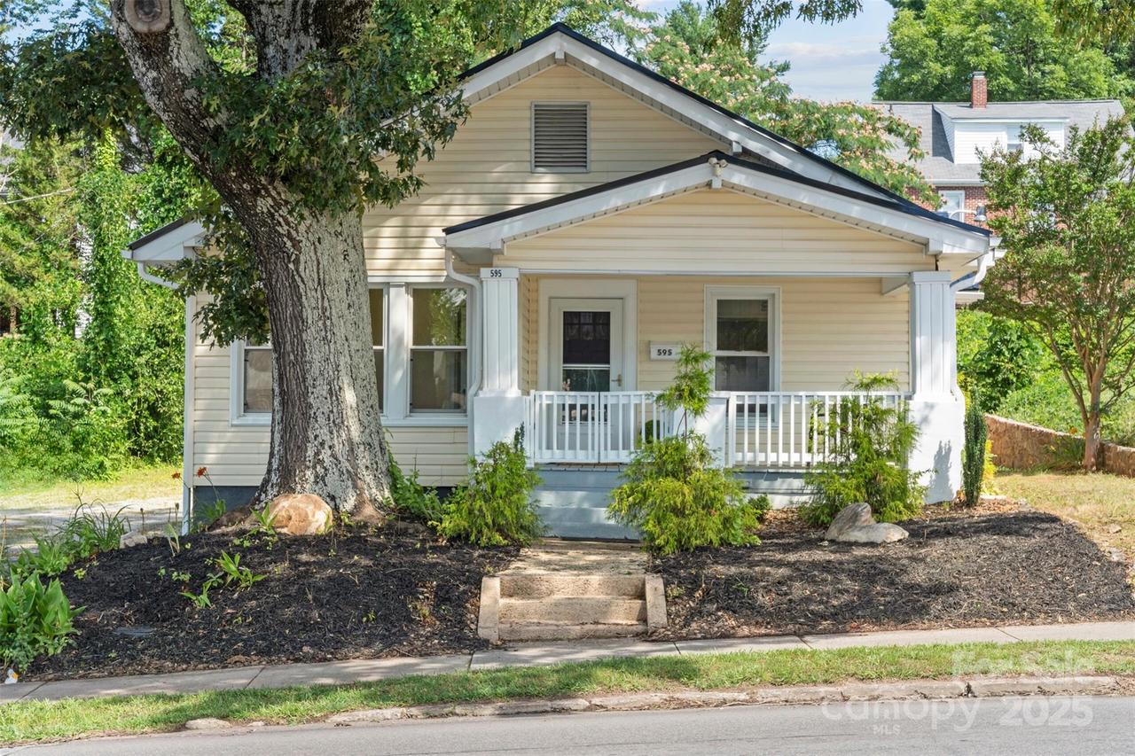 595 E Court St., Marion, NC 28752