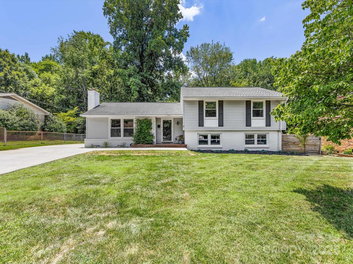 3200 Spring Valley Rd., Charlotte, NC 28210