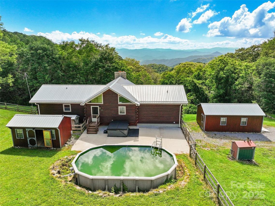 672 Windswept Ridge Rd., Canton, NC 28716