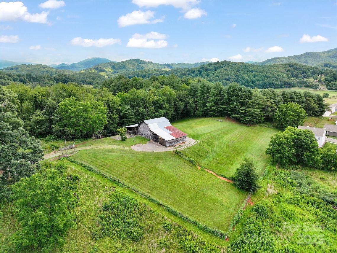 110 Allison Acres Dr., Waynesville, NC 28786