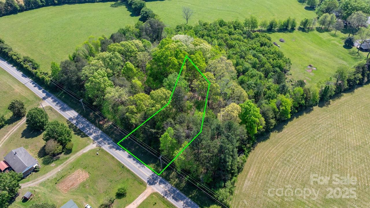 1365 Zeb Haynes Rd., Maiden, NC 28650