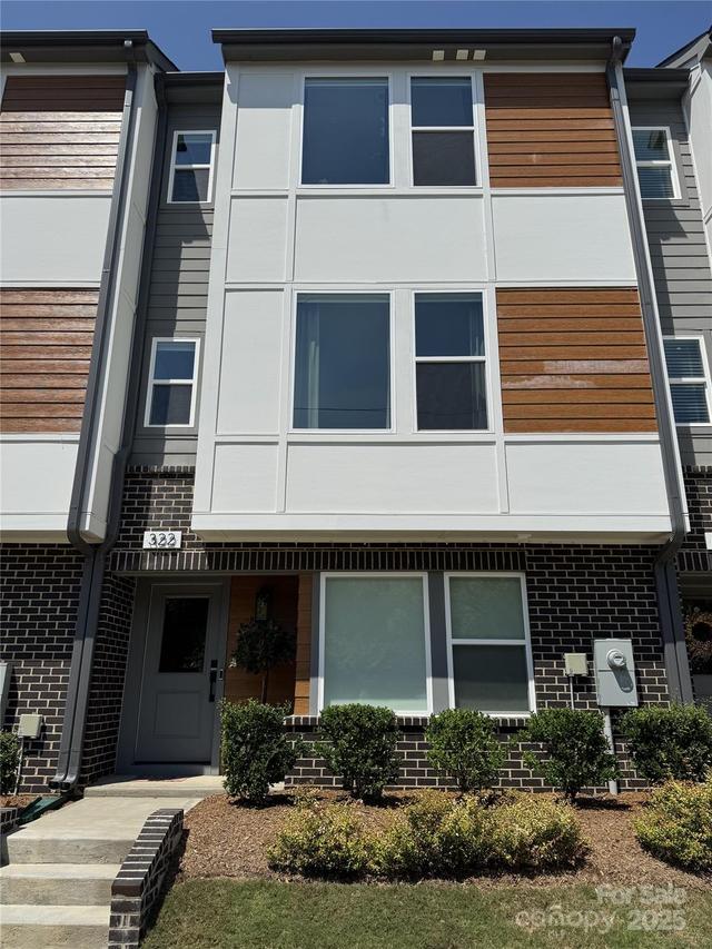 322 E Cama St., Charlotte, NC 28217