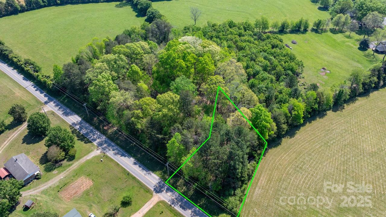 1367 Zeb Haynes Rd., Maiden, NC 28650