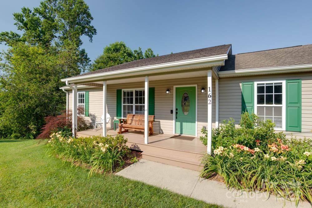 162 Martin Branch Rd., Leicester, NC 28748
