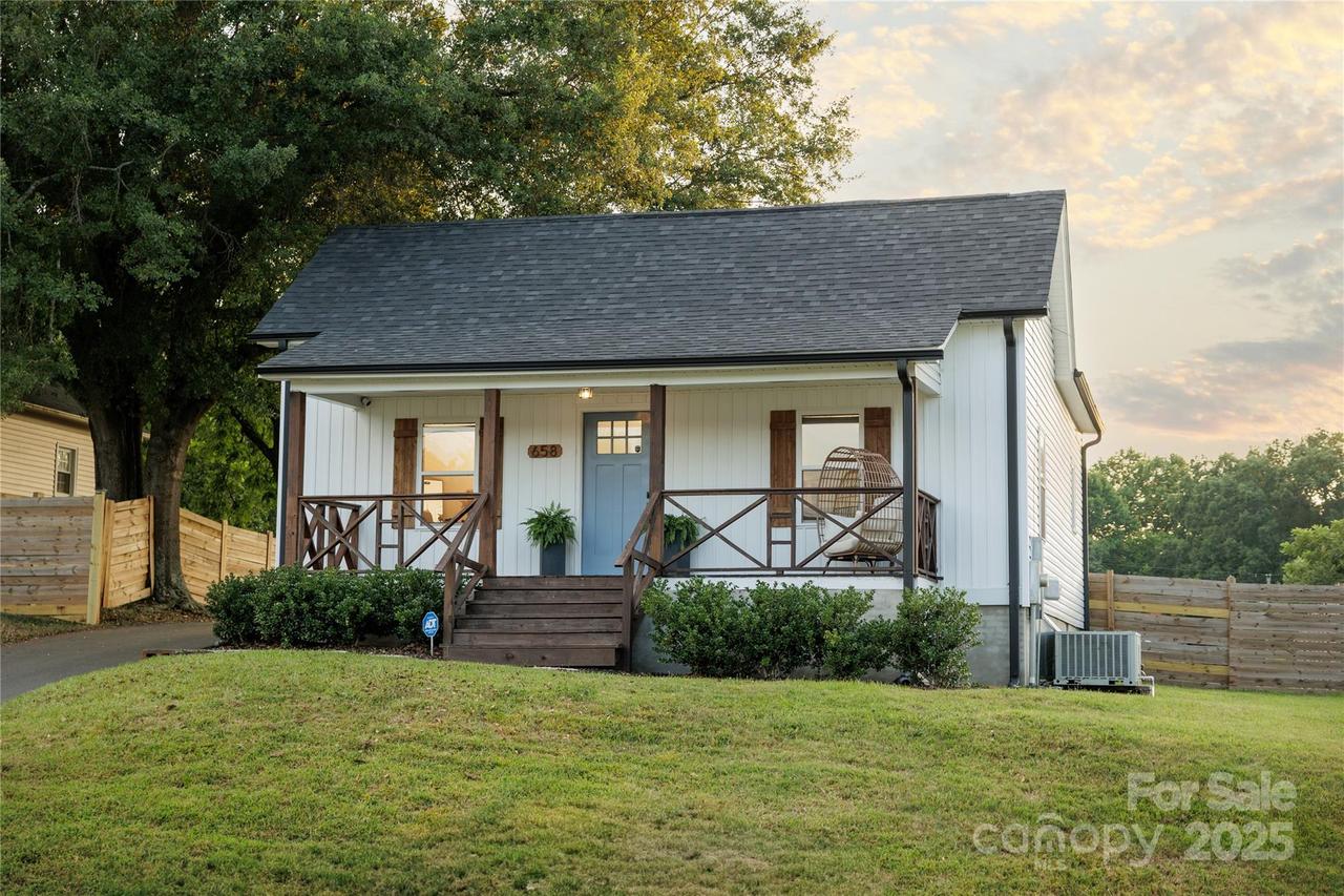 658 Main St., Concord, NC 28027