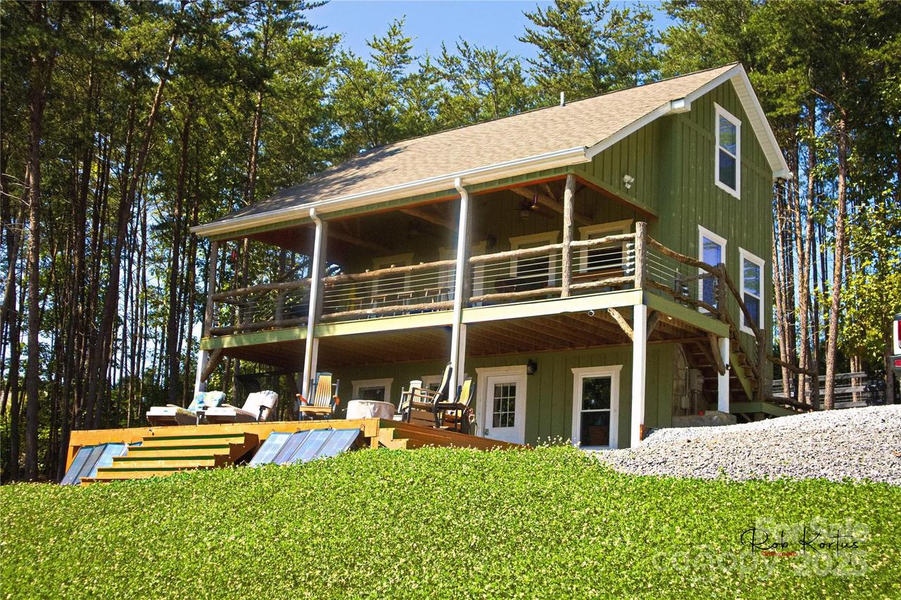 1594 High Valley Way, Lenoir, NC 28645