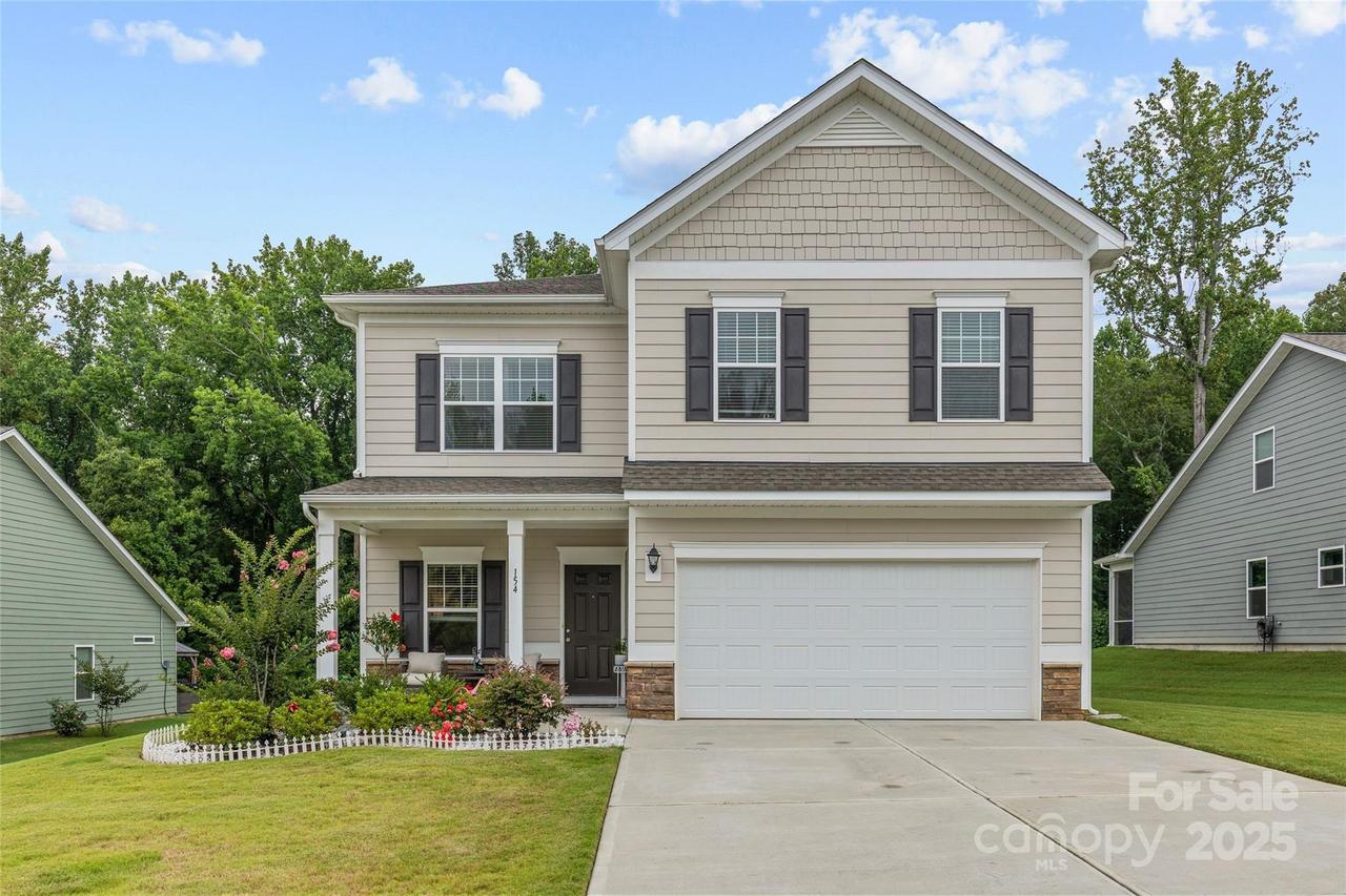 154 Park View Dr., Stanfield, NC 28163
