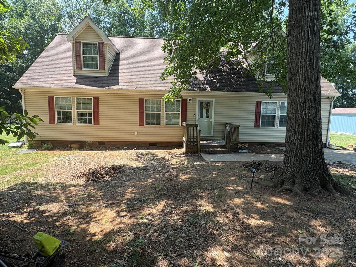 120 Thyme Ln., Statesville, NC 28677