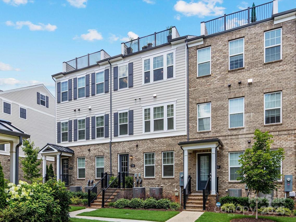 5018 Harrowsmith Ln., Charlotte, NC 28204