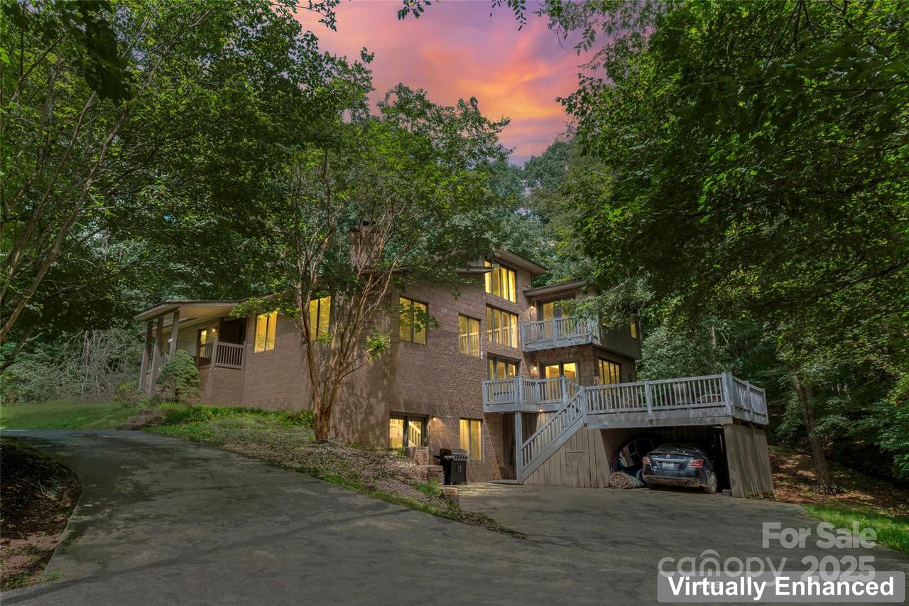 6724 Riverfront Dr., Charlotte, NC 28216