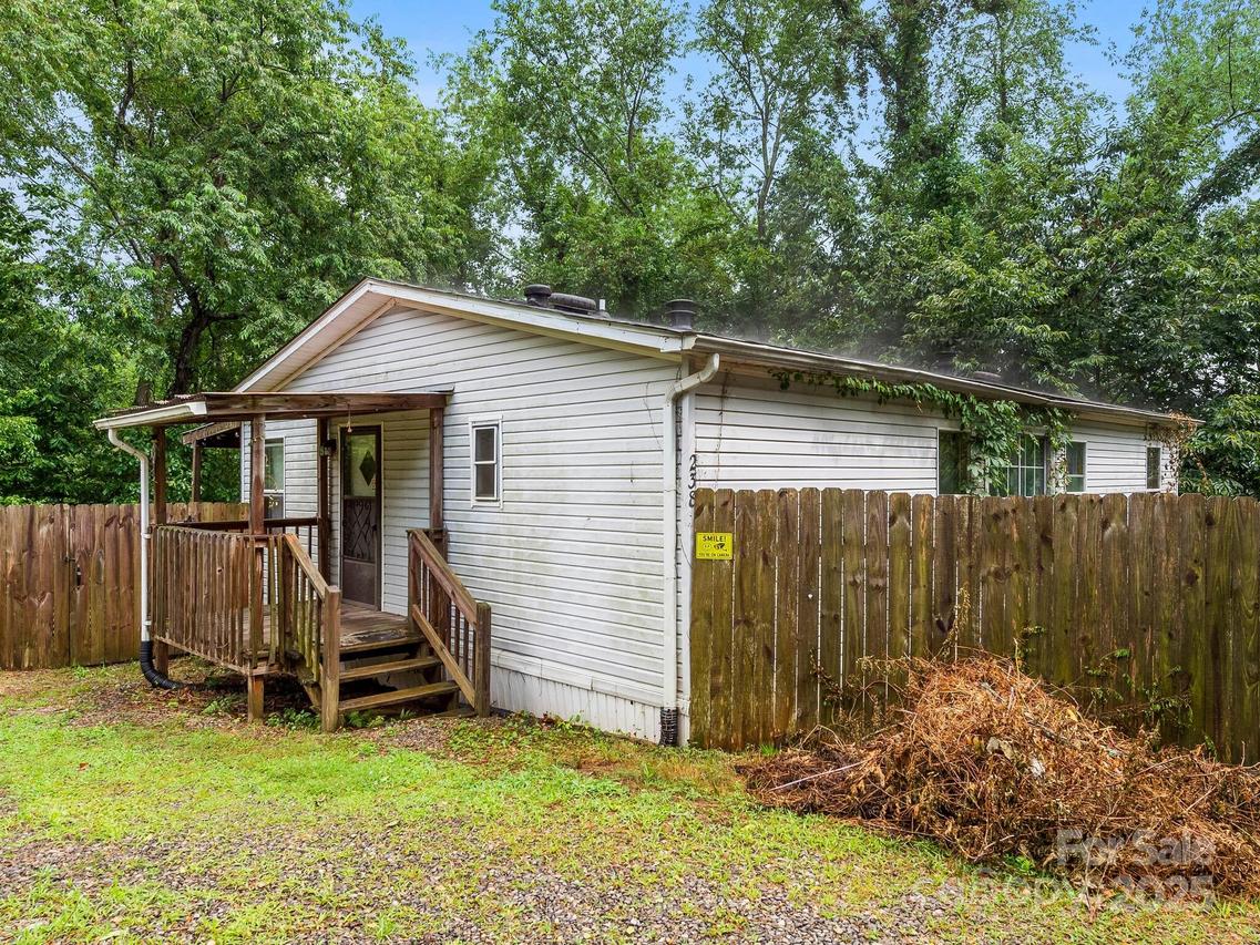 238 Brickyard Rd., Asheville, NC 28806