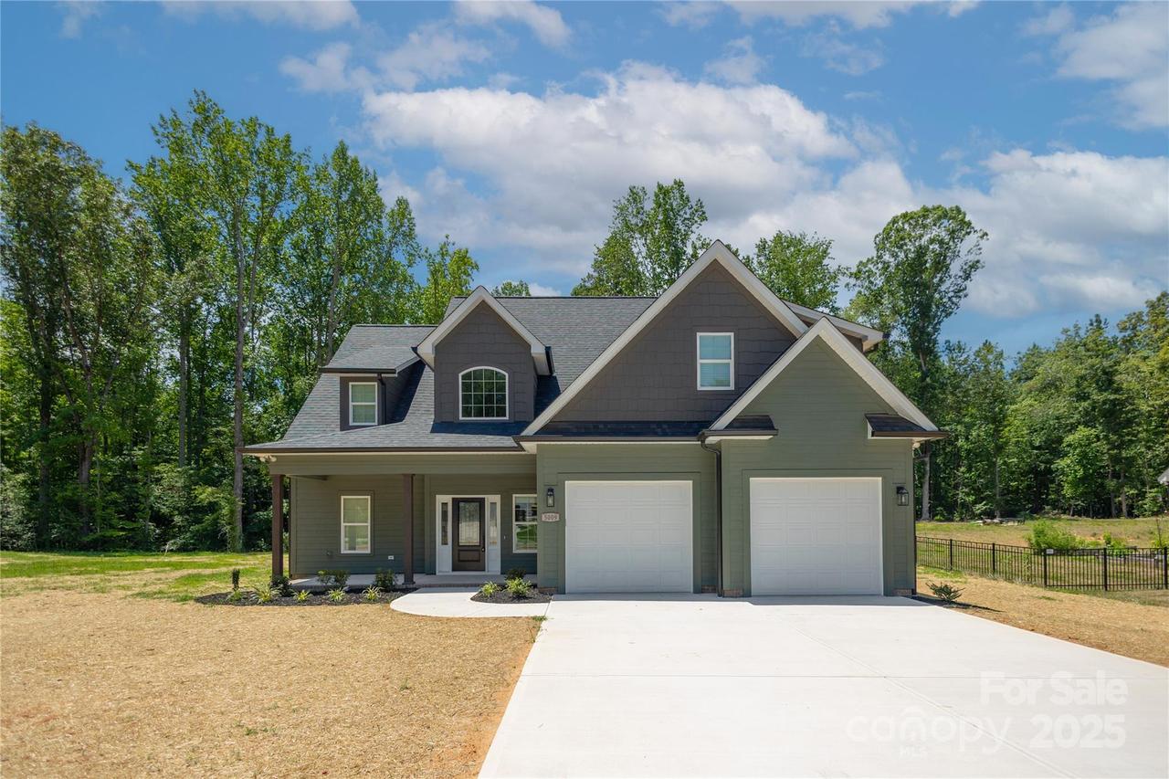 5009 Oconee Dr., Stanley, NC 28164