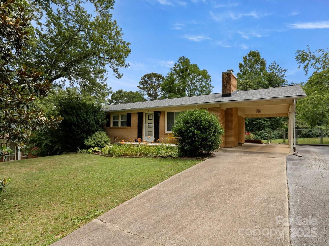 7 Morgan Blvd., Arden, NC 28704
