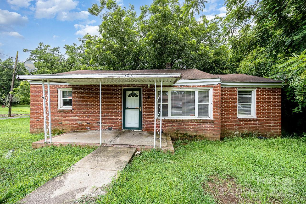 305 N Kendall St., Norwood, NC 28128