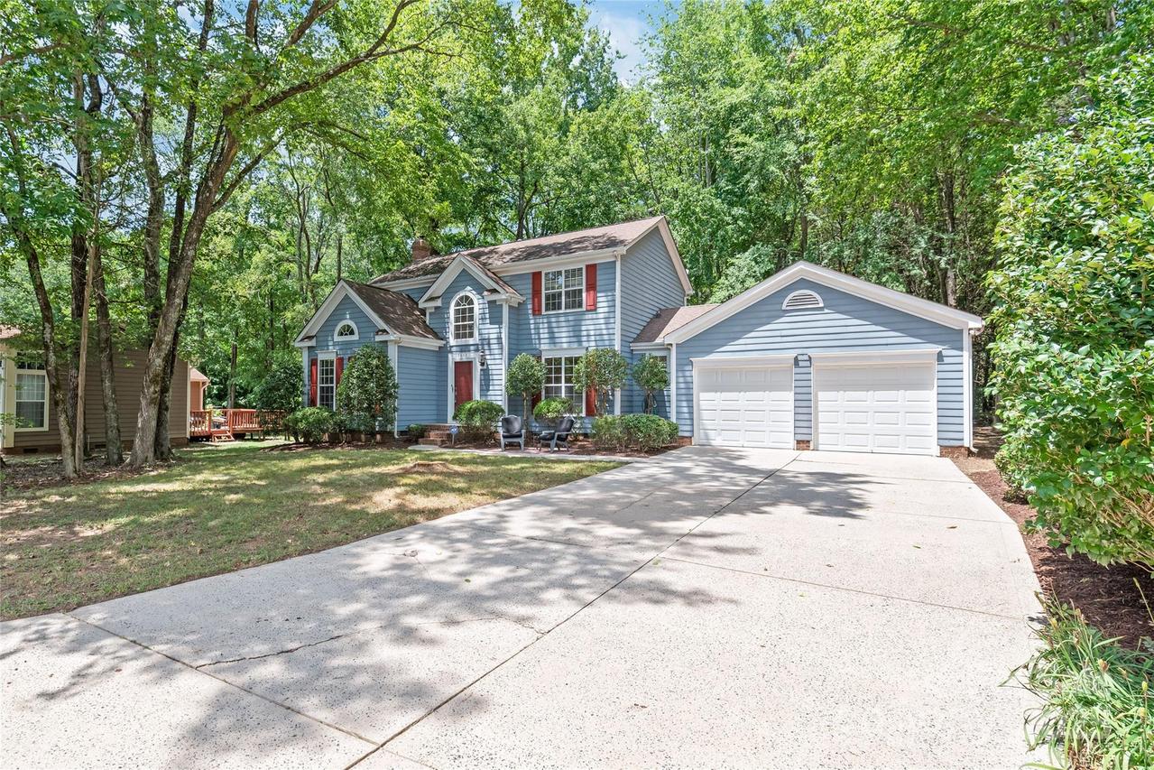12802 Hedgeway Dr., Charlotte, NC 28278