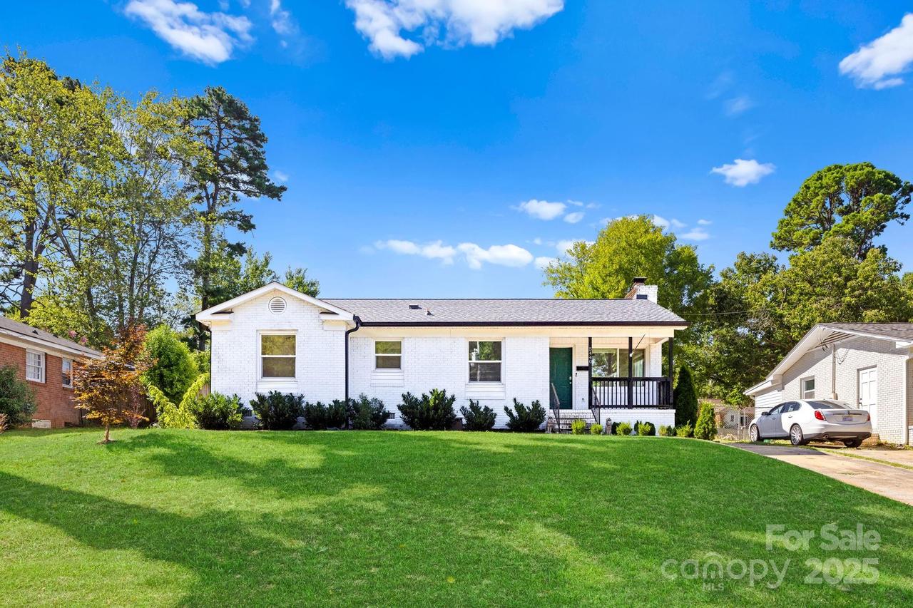 5440 Kildare Dr., Charlotte, NC 28215