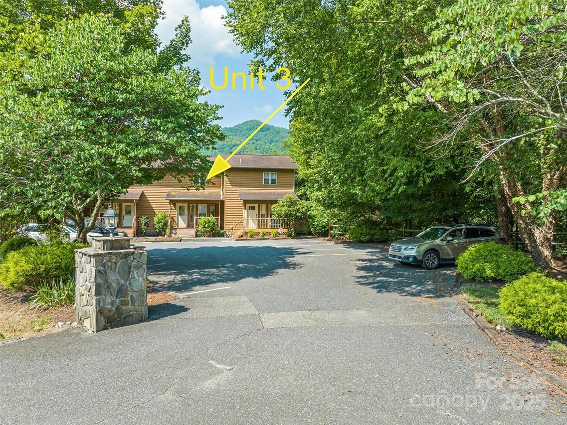 151 Country Club Dr. #3, Whittier, NC 28789