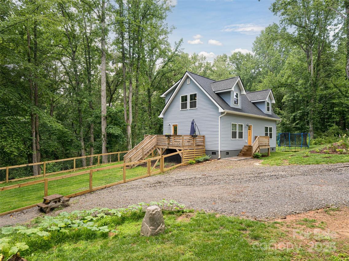 239 Bonnies Meadow Pl., Asheville, NC 28806