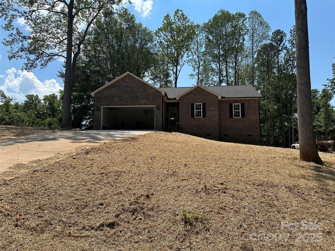 1045 Long Dr., Newton, NC 28658