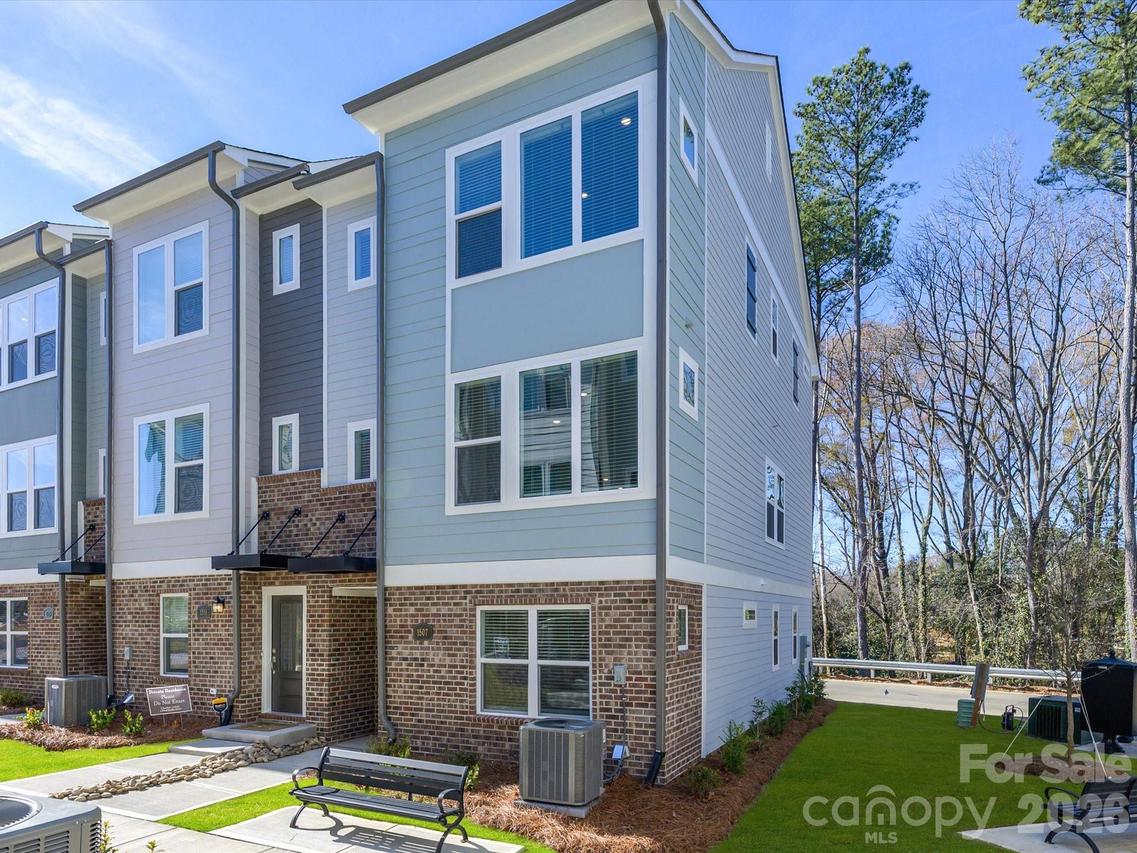 1507 Lithium Ln., Charlotte, NC 28211