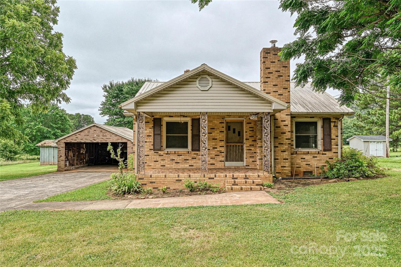1212 Salem Church Rd., Lincolnton, NC 28092