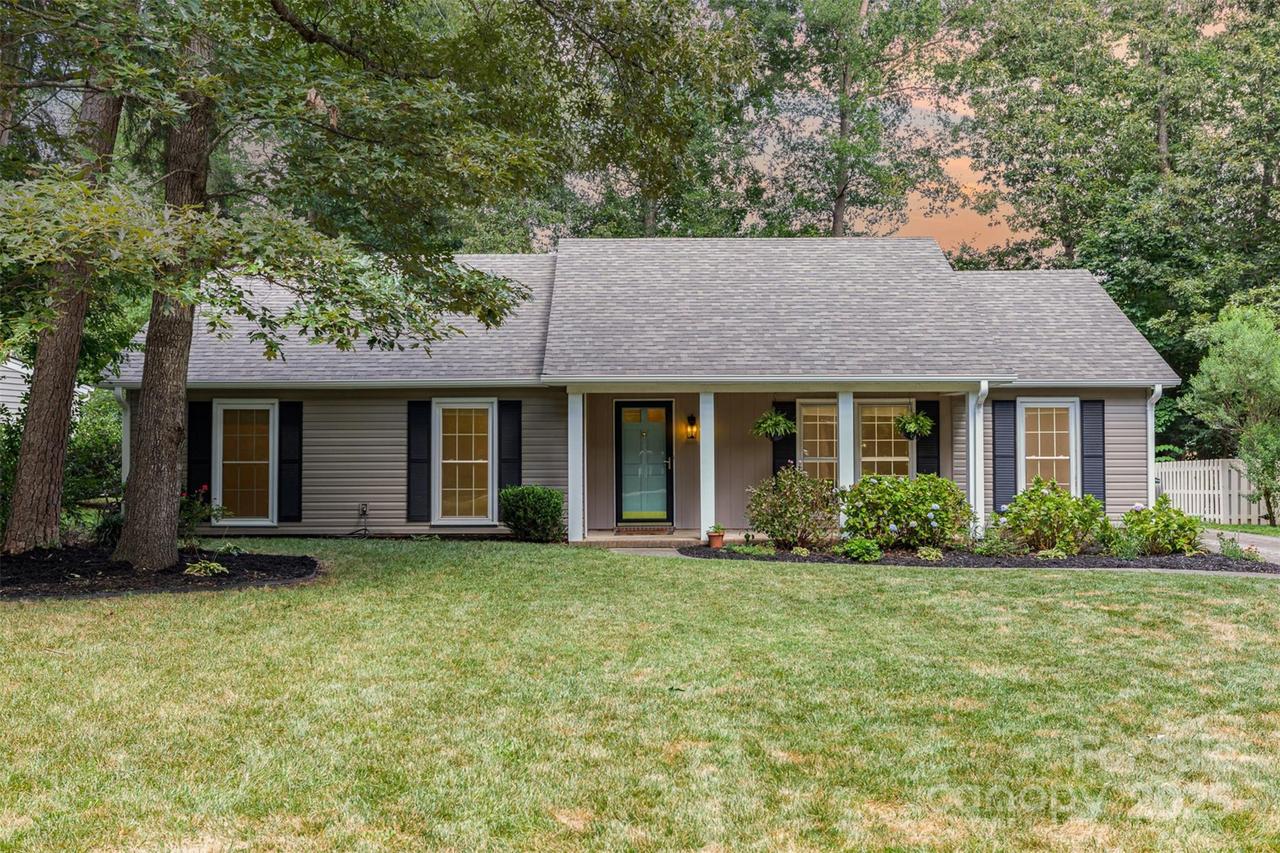 7017 Brookgreen Ter., Matthews, NC 28104