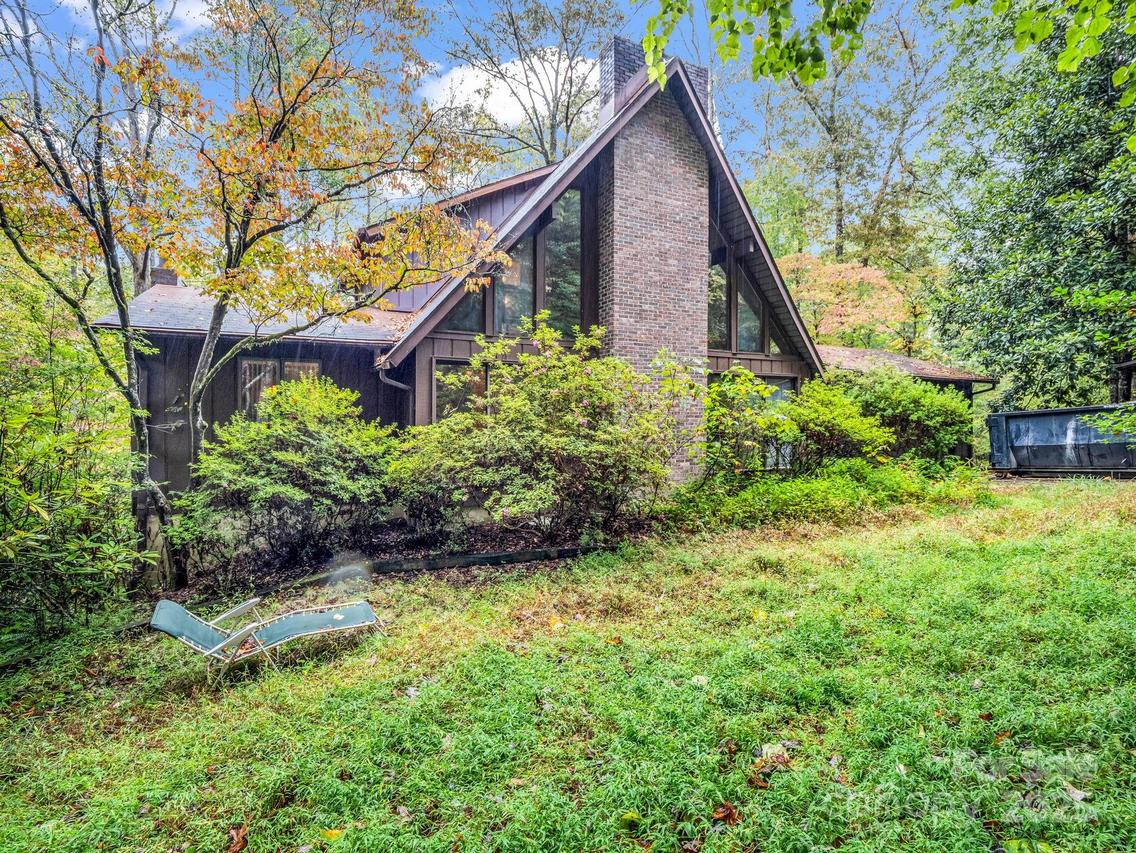 421 Chickadee Ln., Brevard, NC 28712