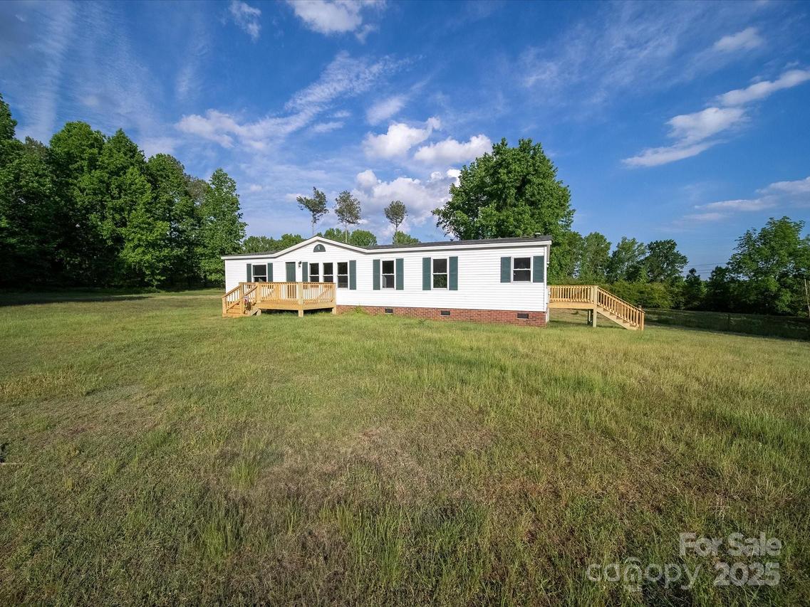 317 Berry Tr., Wadesboro, NC 28170