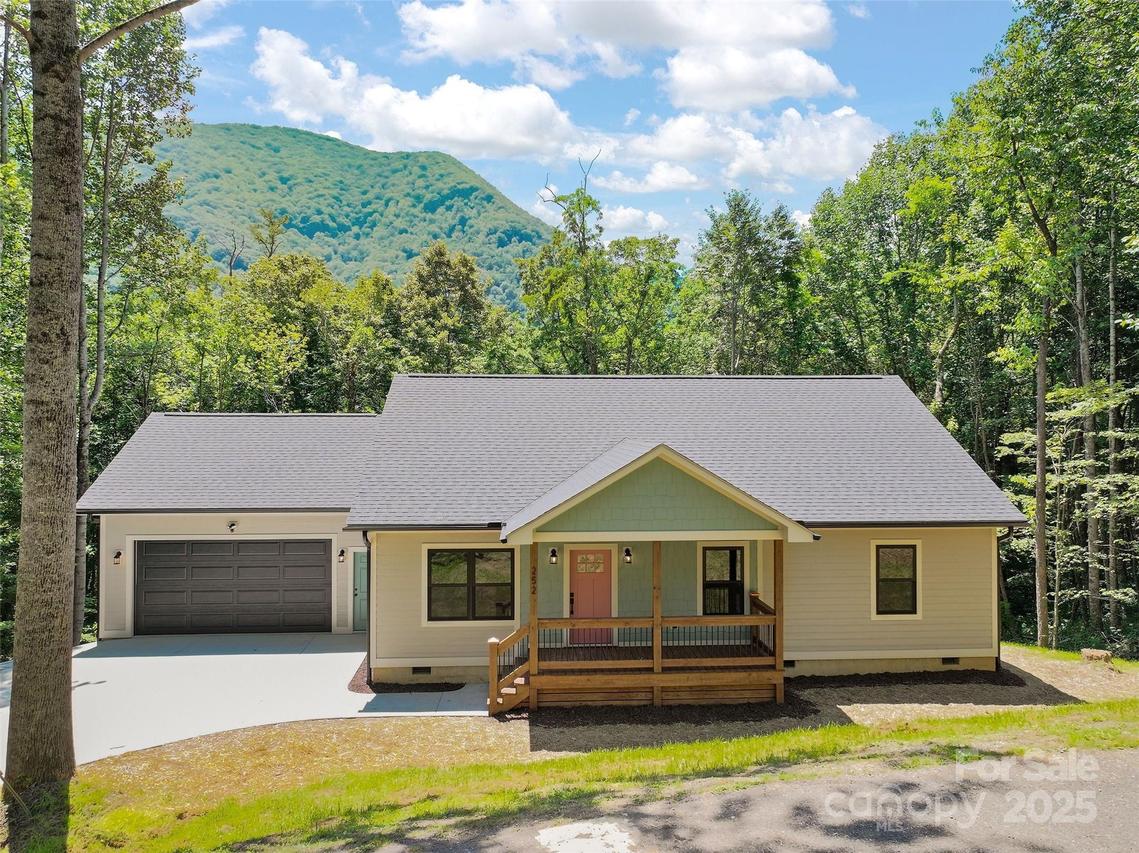 255 Davy Crockett Dr., Maggie Valley, NC 28785