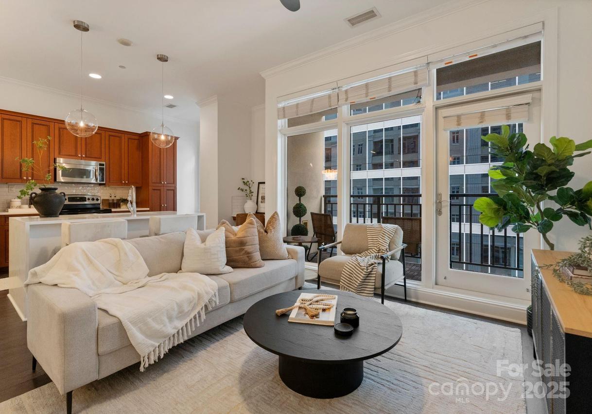 230 S Tryon St. #810, Charlotte, NC 28202