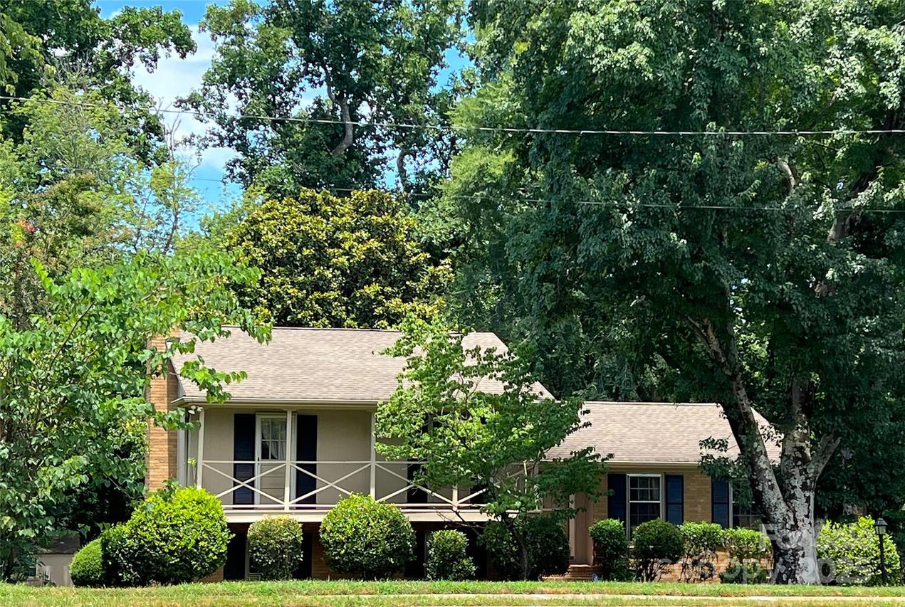5938 Sharon Rd., Charlotte, NC 28210