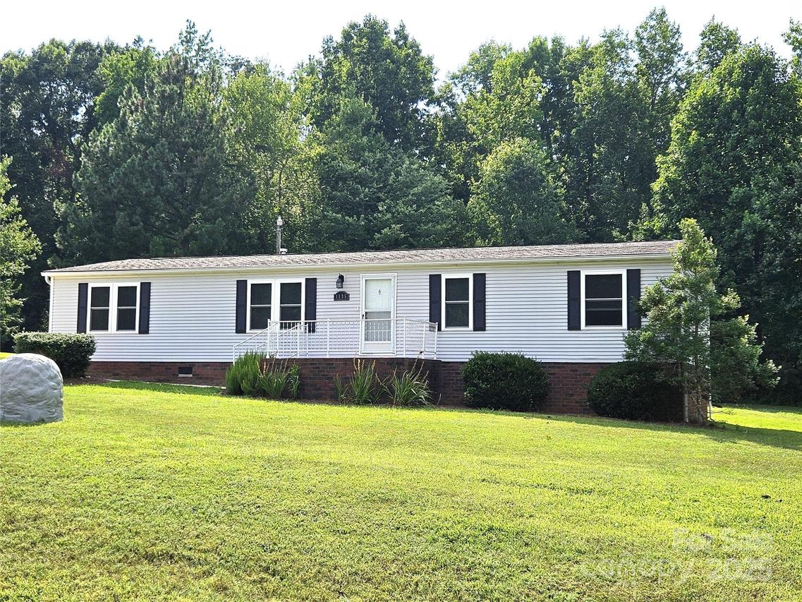 1135 Farm Creek Rd., Salisbury, NC 28146