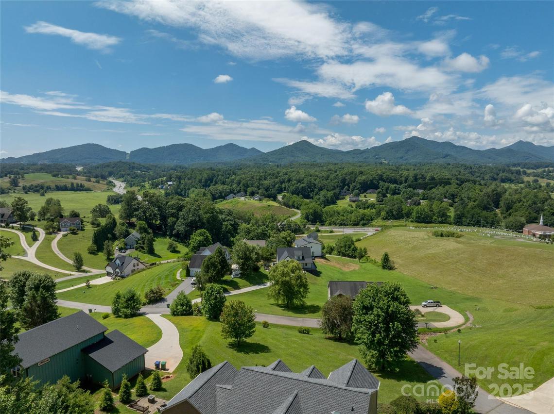 99999 Lawson Ridge Rd. #11, Leicester, NC 28748