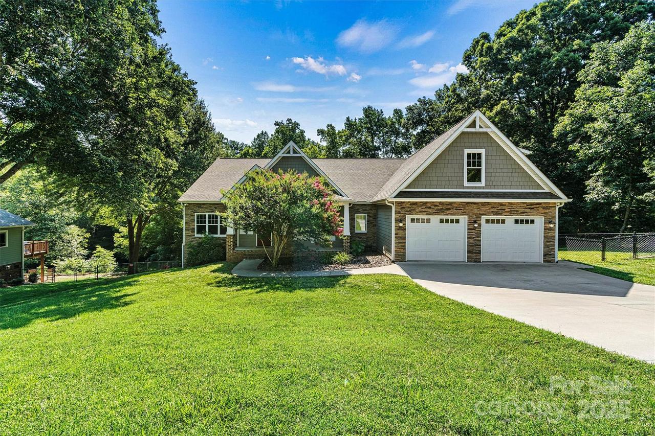 3450 4th Street Blvd., Hickory, NC 28601