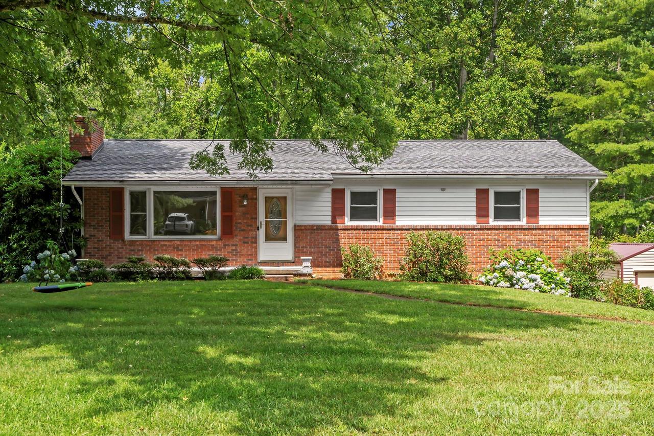 19 Fairhaven Ct., Asheville, NC 28803