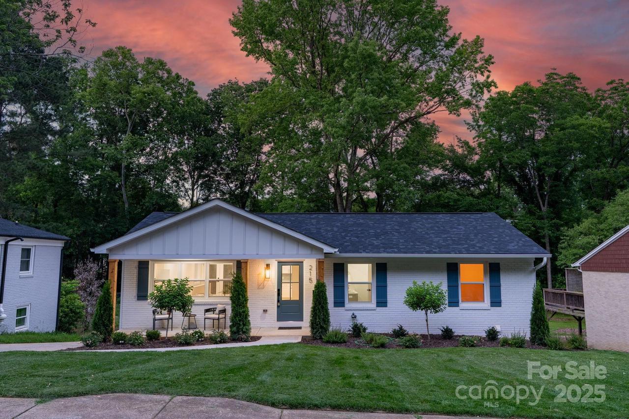 215 Wyanoke Ave., Charlotte, NC 28205