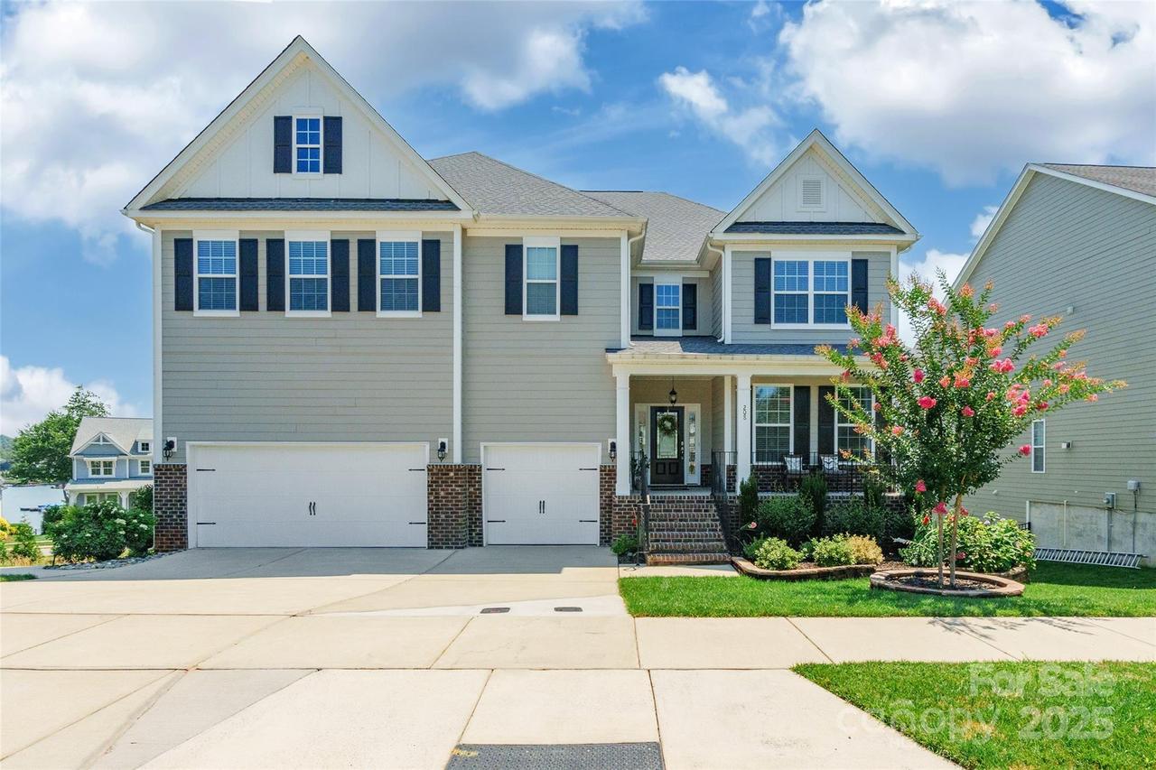 208 Canoe Pole Ln., Mooresville, NC 28117