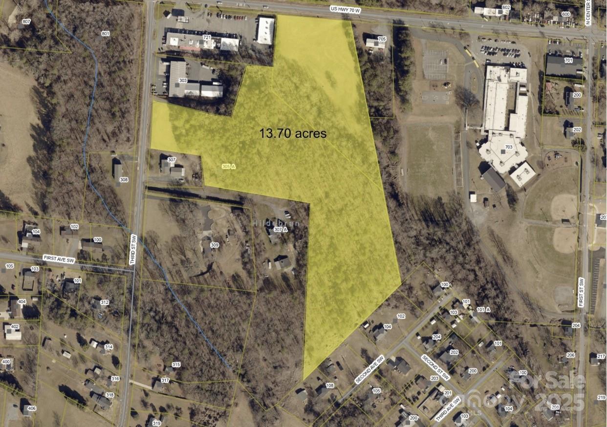 305 A 3rd St., Hildebran, NC 28637