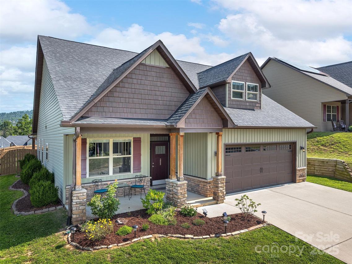 223 Water Leaf Dr., Weaverville, NC 28787