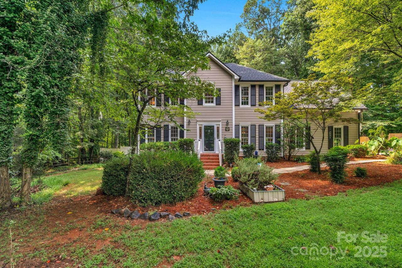 2134 Wedgewood Dr., Weddington, NC 28104