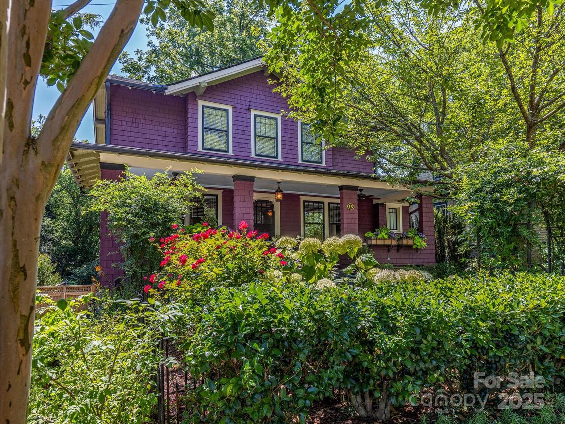 15 Pearson Dr., Asheville, NC 28801