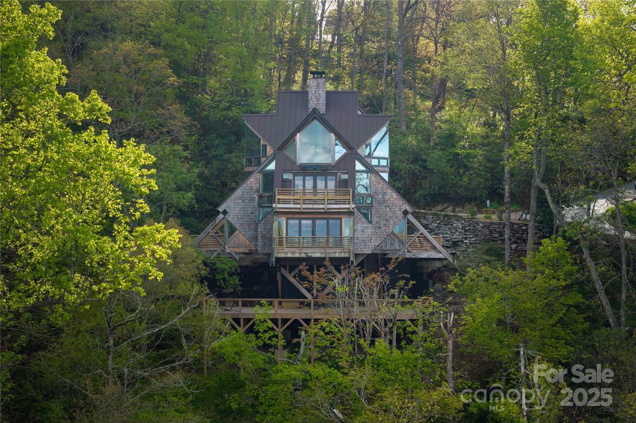 220 Worley Rd., Highlands, NC 28741