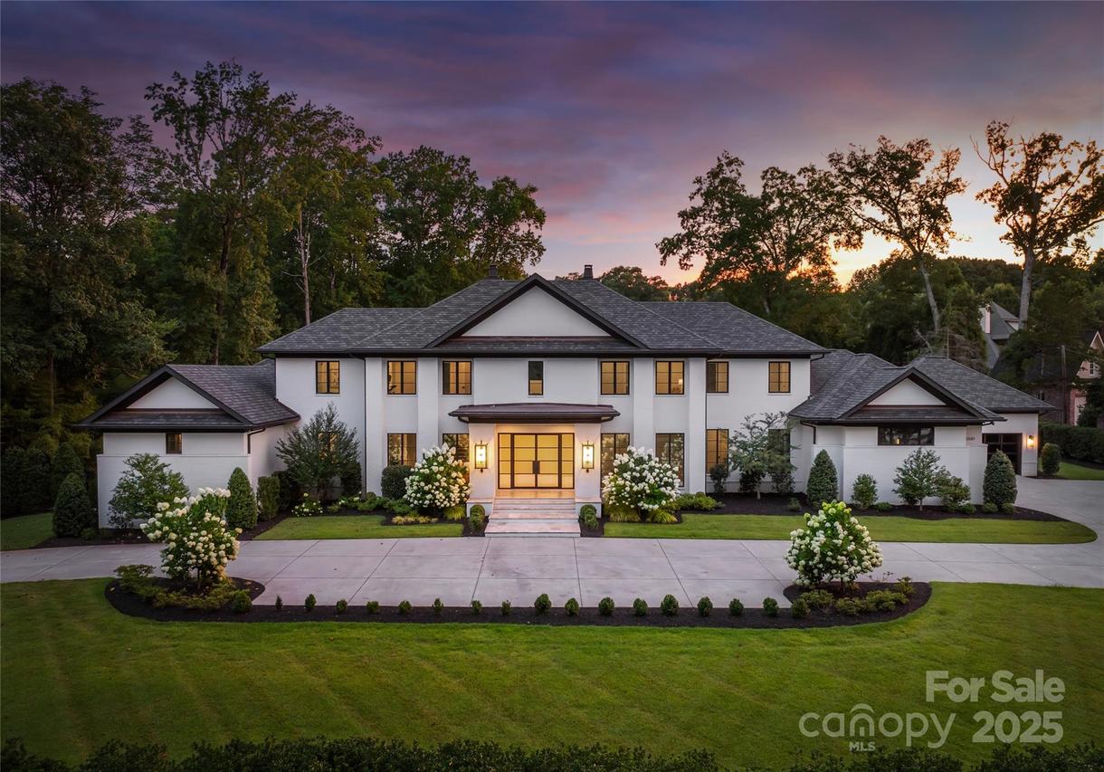 5501 Carmel Park Dr., Charlotte, NC 28226