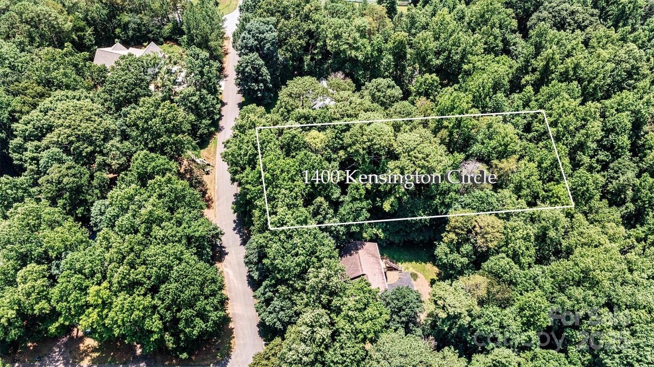 1400 Kensington Cir., Newton, NC 28658