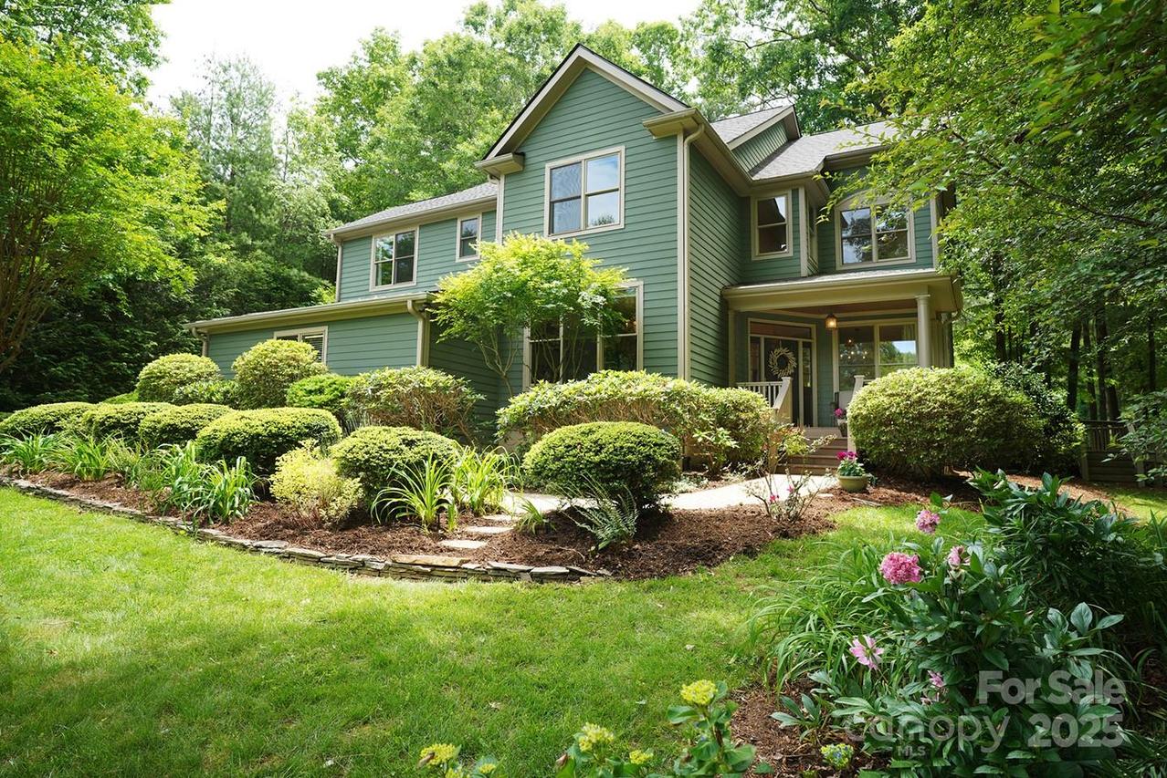 25 Madelyn Ln., Fairview, NC 28730