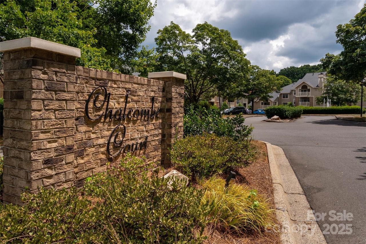 5007 Sharon Rd. #I, Charlotte, NC 28210