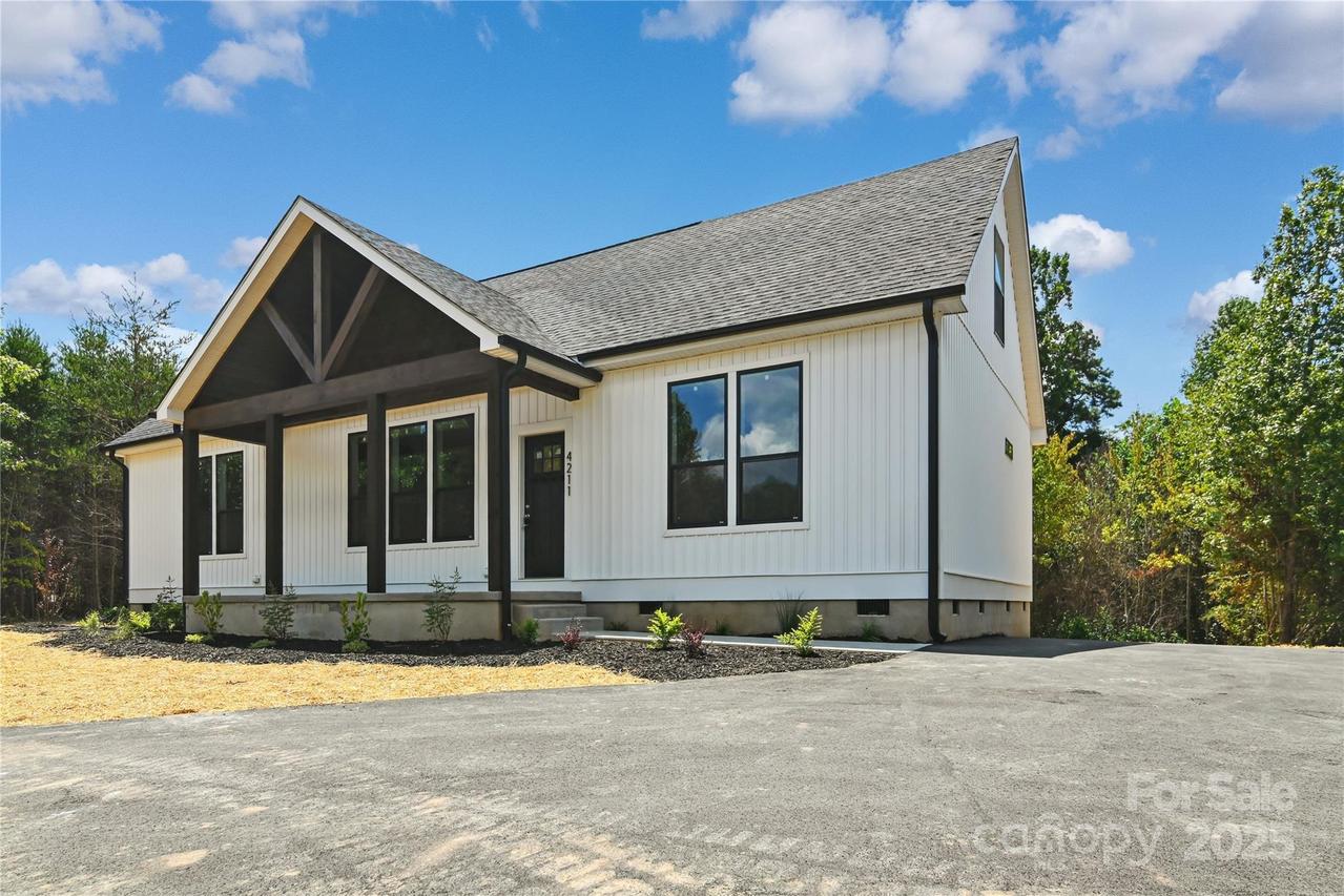 4211 Alpine Tr., Morganton, NC 28655