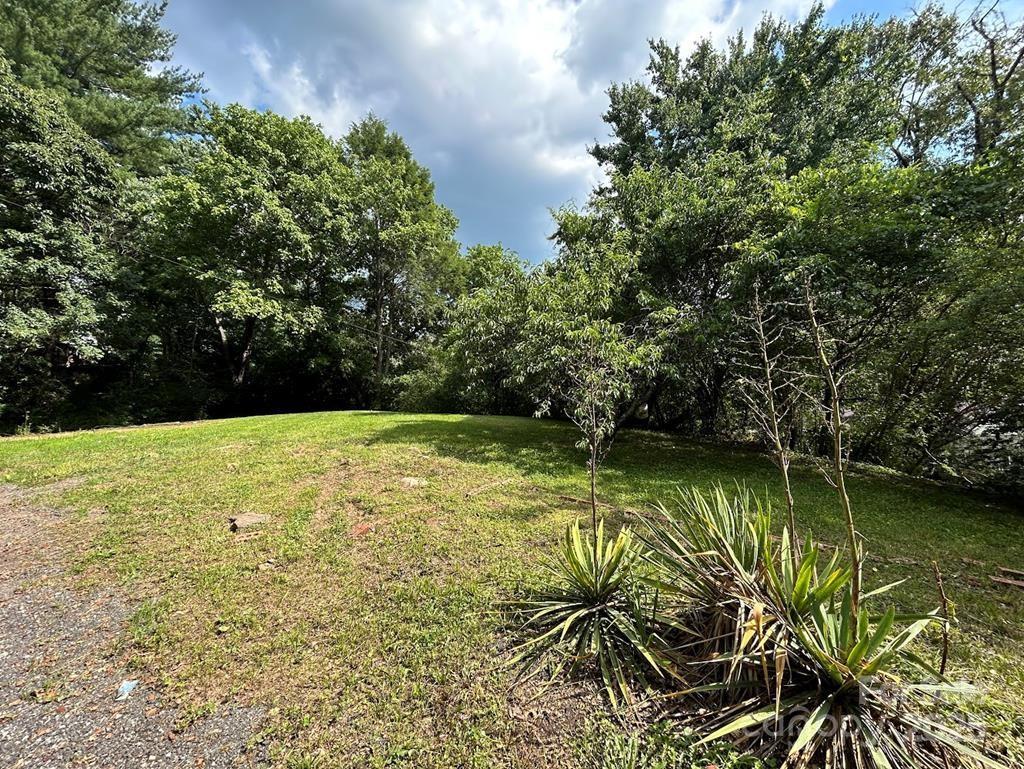 16 Yearwood Dr., Sylva, NC 28779