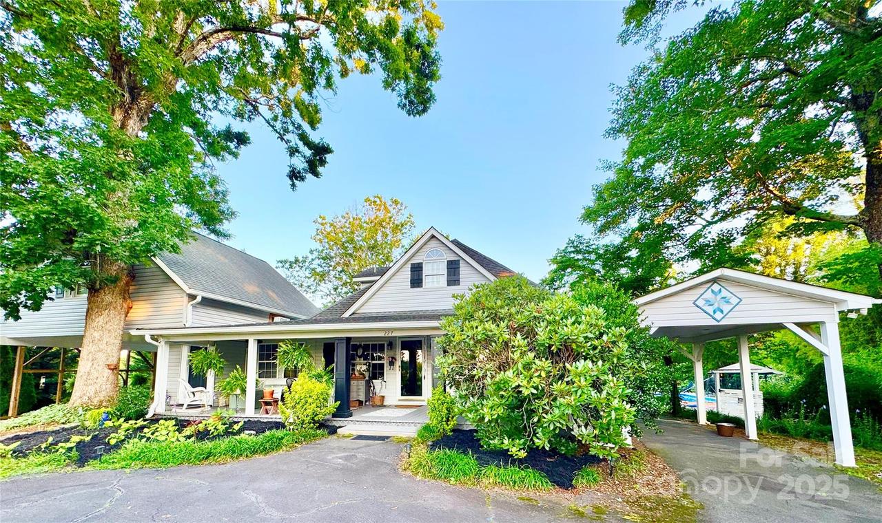 227 Reep Dr., Morganton, NC 28655
